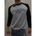 FABRICLISM Unisex Raglan Button-Detail T-Shirt